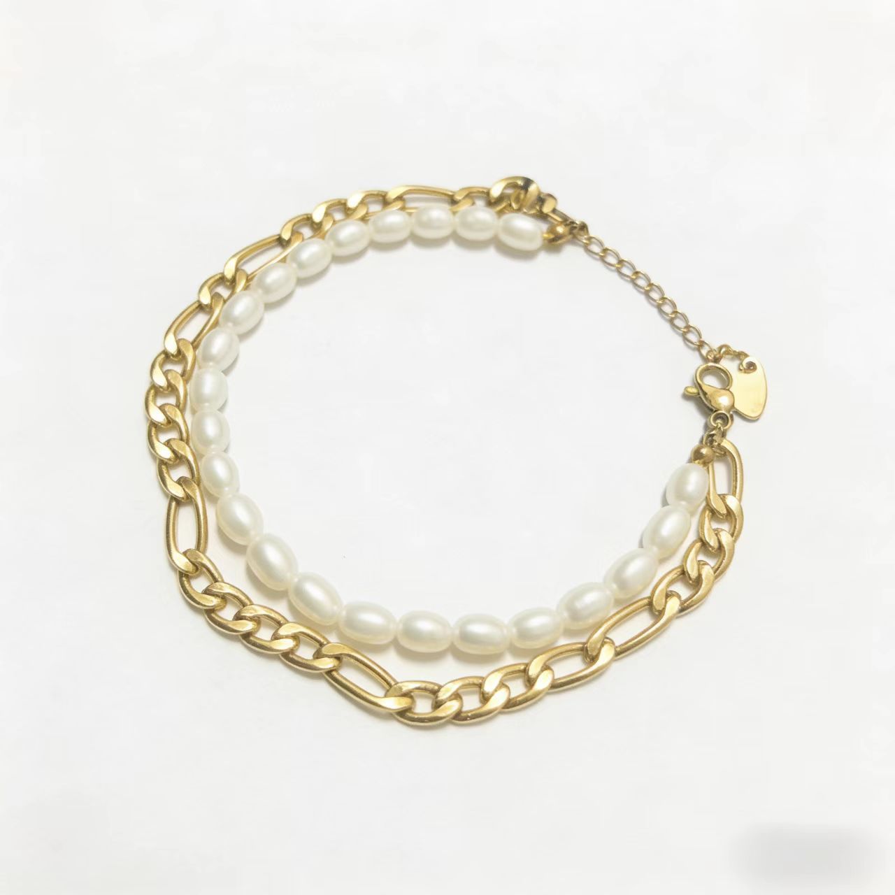 2-Piece Set Of Stylish And Elegant Pearl Stretch Bracelets