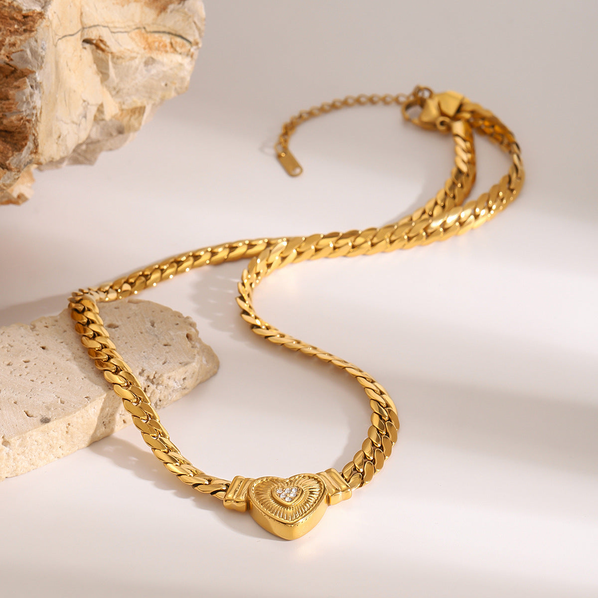 Stainless Heart Necklace With A Luxe High-End Look Diamond-Inlaid Clavicle Chain Titanium Steel Jewelry Piece