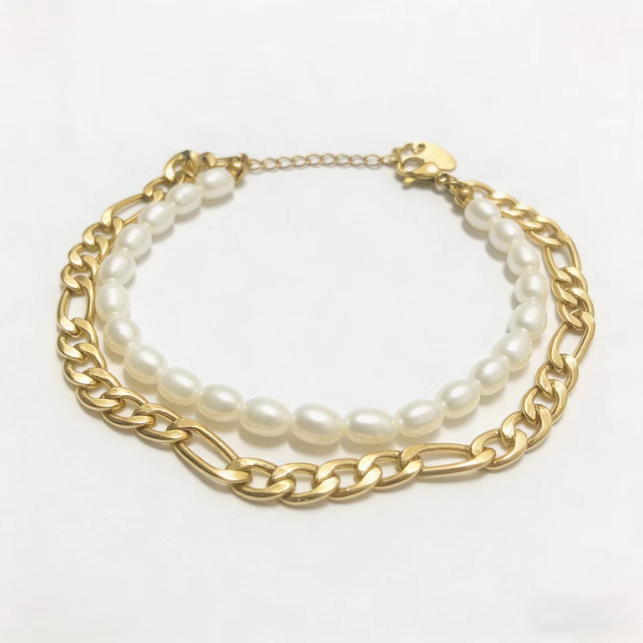2-Piece Set Of Stylish And Elegant Pearl Stretch Bracelets